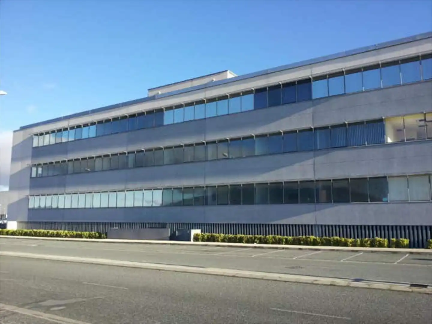 Oficina de alquiler en Galar Vista exterior de Oficina de alquiler en Galar con Aire acondicionado