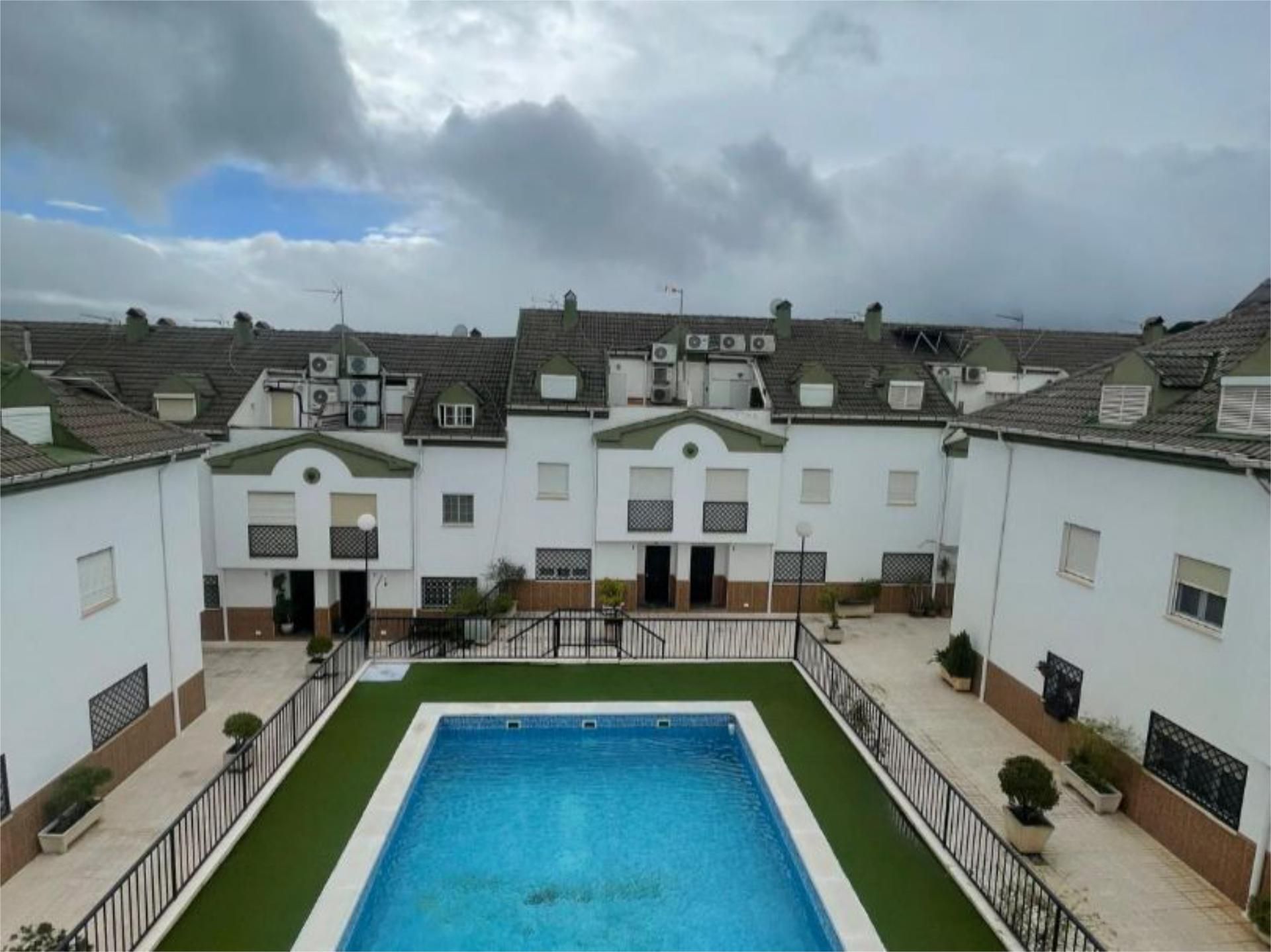 Exterior view of Houses for sale in  Jaén Capital  with Air Conditioner, Heating and Terrace