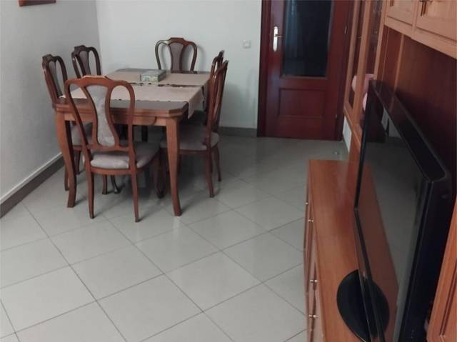 Piso en Venta en Calle Celada, 3 en Caballería Española