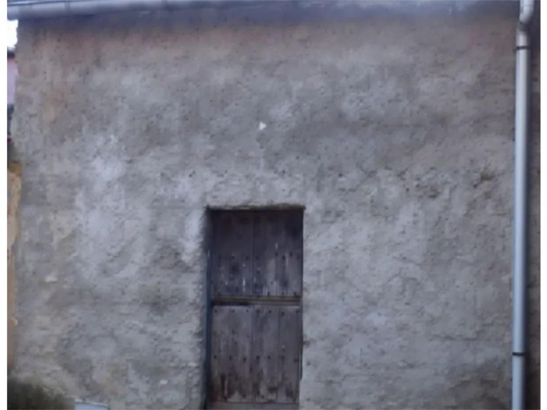 Außenansicht von Erdgeschoss zum Verkauf in Hernán-Pérez