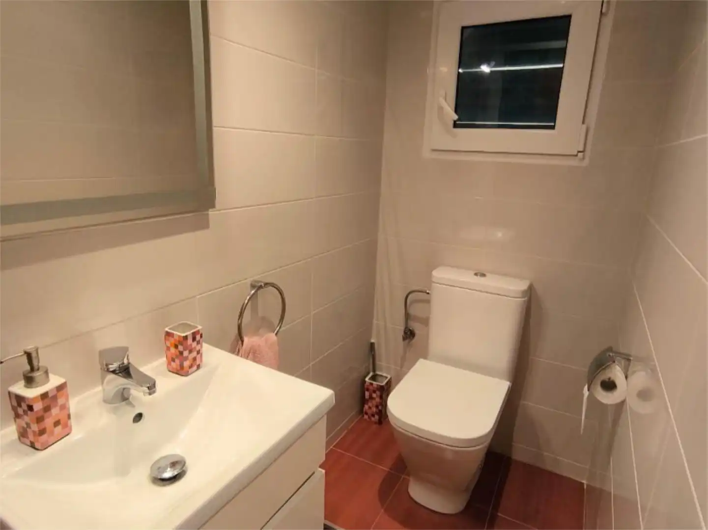Room in Avenida Club Deportivo, 1, San Adrián Room in Avenida Club Deportivo, 1, San Adrián