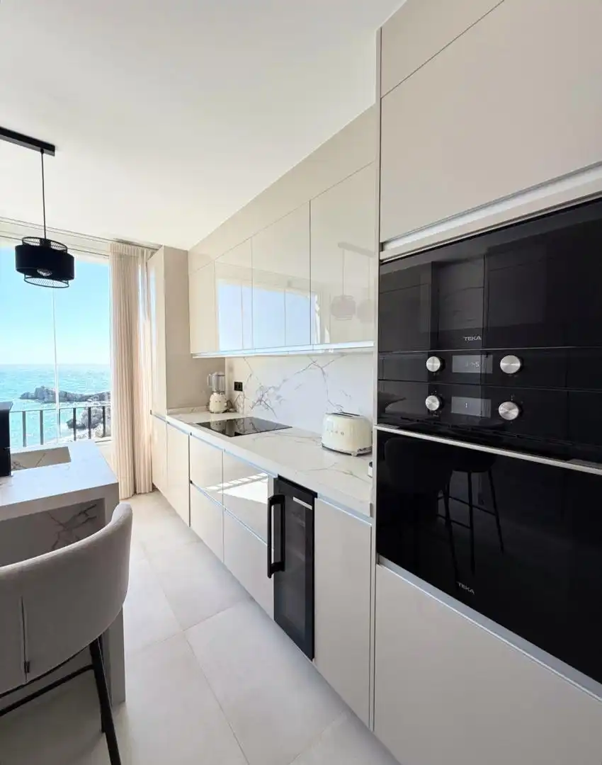 Wohnung zum Verkauf in Avenida Marina del Este, 56, La Herradura Küche von Wohnung zum Verkauf in Almuñécar mit Klimaanlage, Terrasse und Schwimmbad
