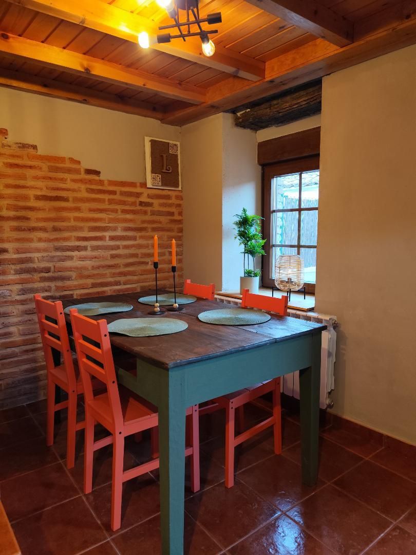 Menjador de Casa o xalet de lloguer en Villamanín amb Calefacció, Parquet i Terrassa