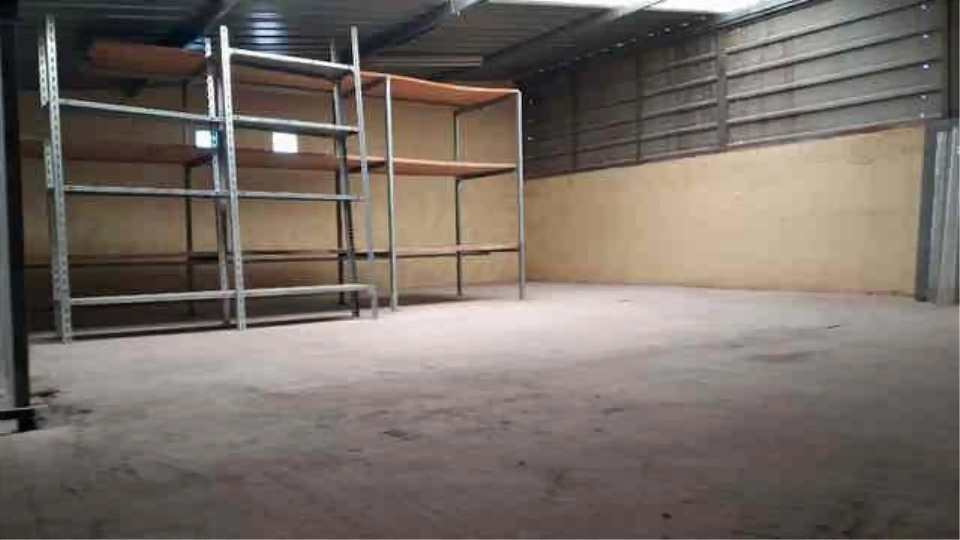 Nave industrial de alquiler en Novelda
