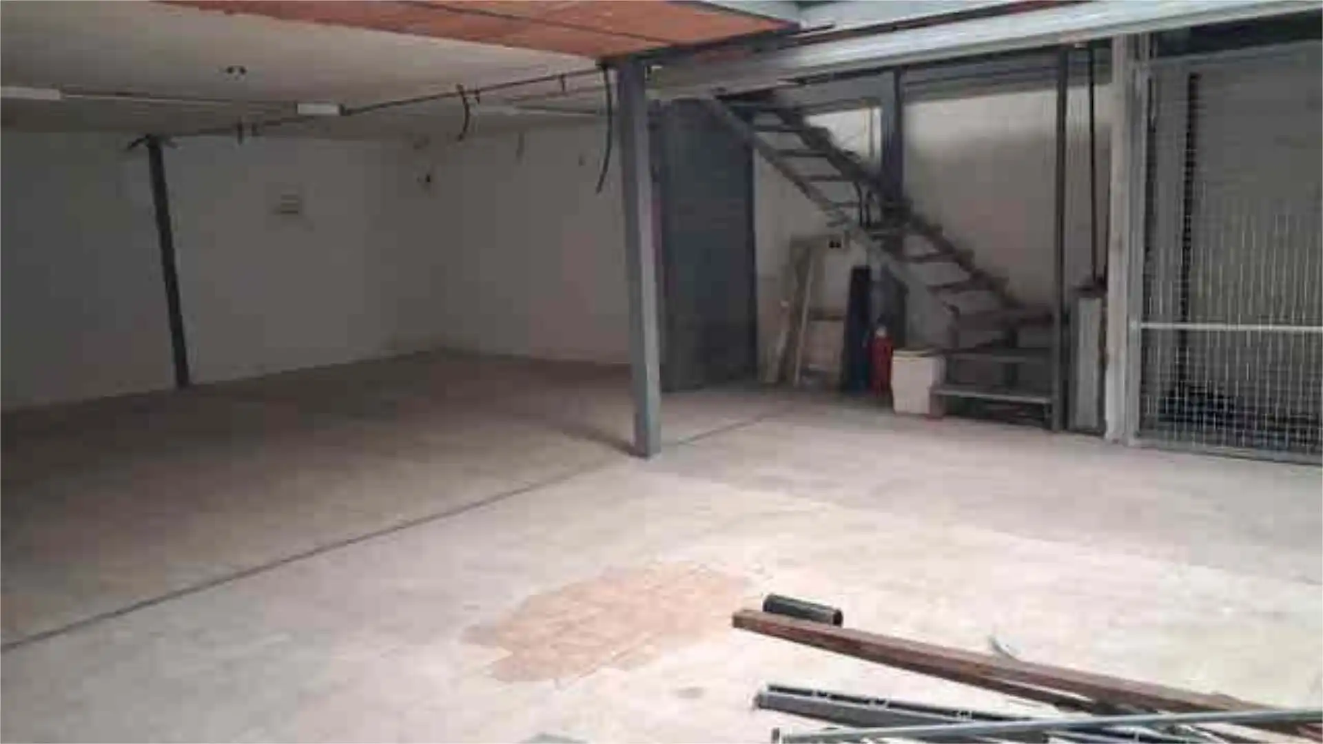 Nave industrial de alquiler en Novelda