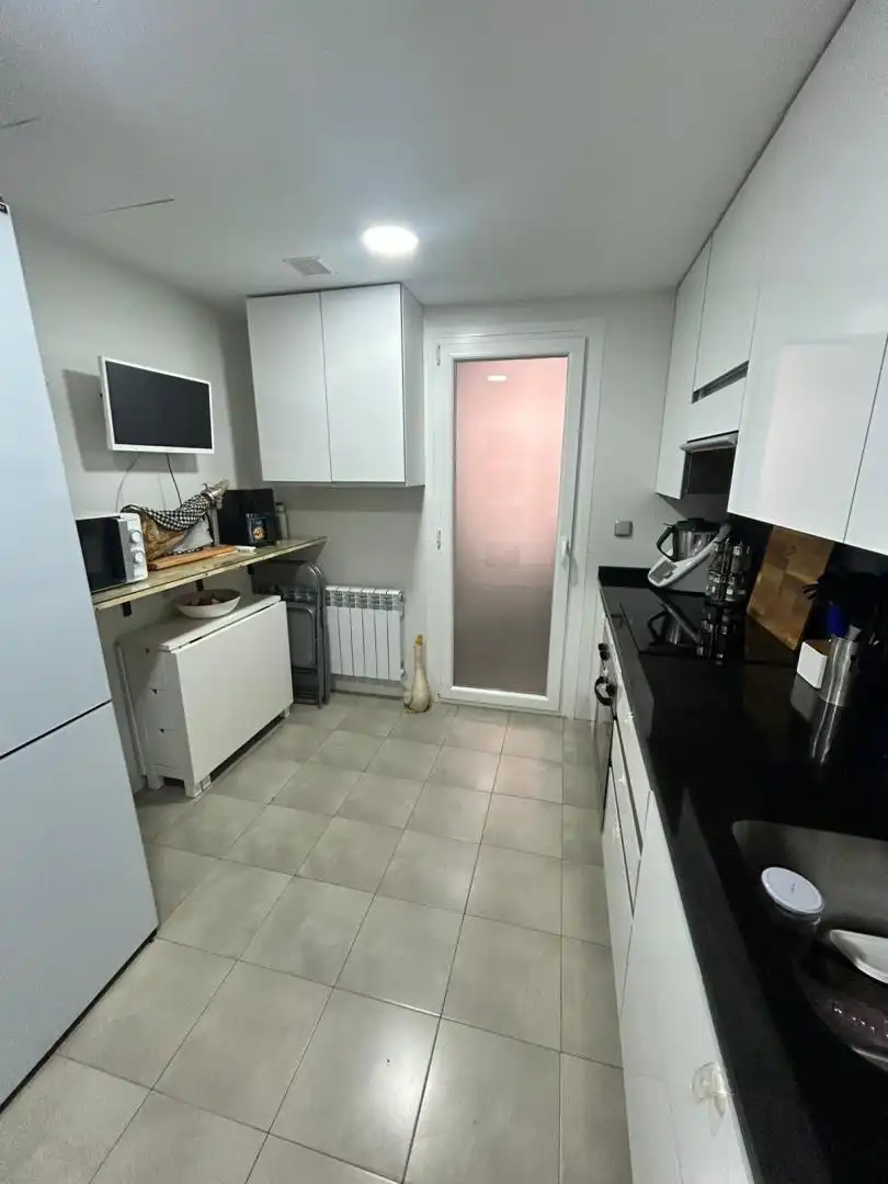 Piso en venta en Calle los Devis, 20, Alcázar de San Juan Cocina de Piso en venta en Alcázar de San Juan con Aire acondicionado, Calefacción y Jardín privado