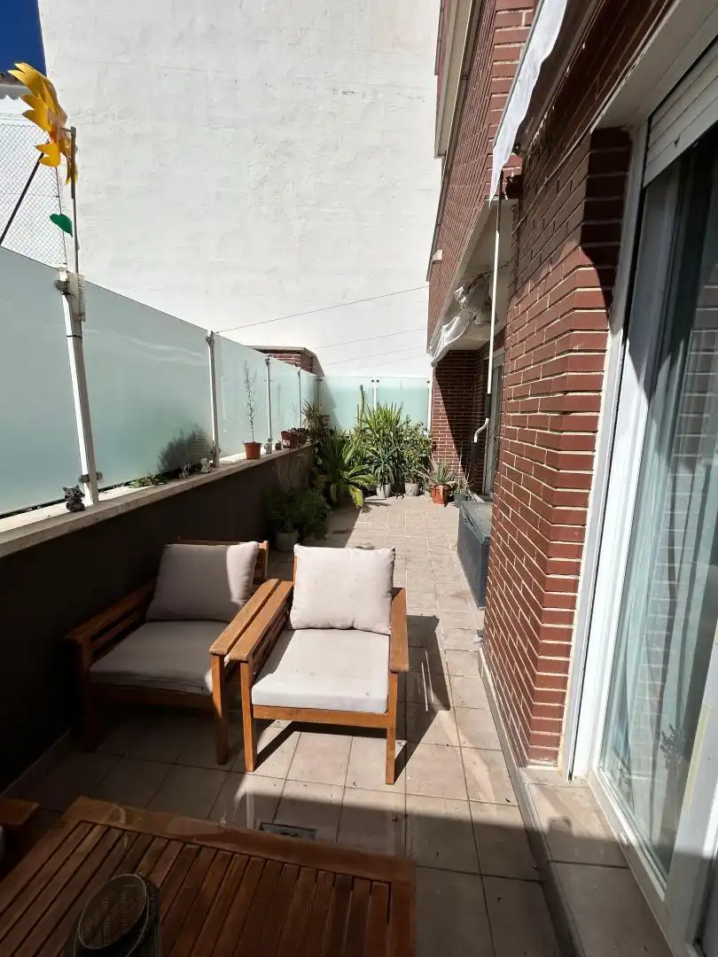 Piso en venta en Calle los Devis, 20, Alcázar de San Juan Terraza de Piso en venta en Alcázar de San Juan con Aire acondicionado, Calefacción y Jardín privado