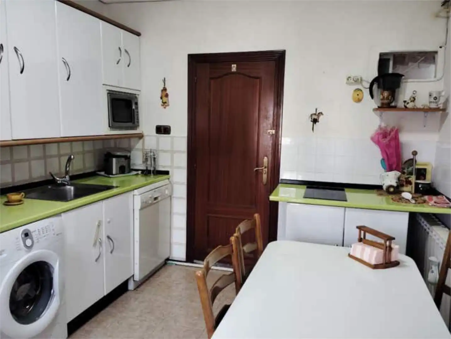 Houses for sale in Santibáñez de la Peña Kitchen of Houses for sale in Santibáñez de la Peña