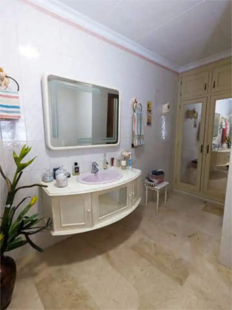Flat for sale in Castro del Río Bathroom of Flat for sale in Castro del Río with Terrace and Storage room