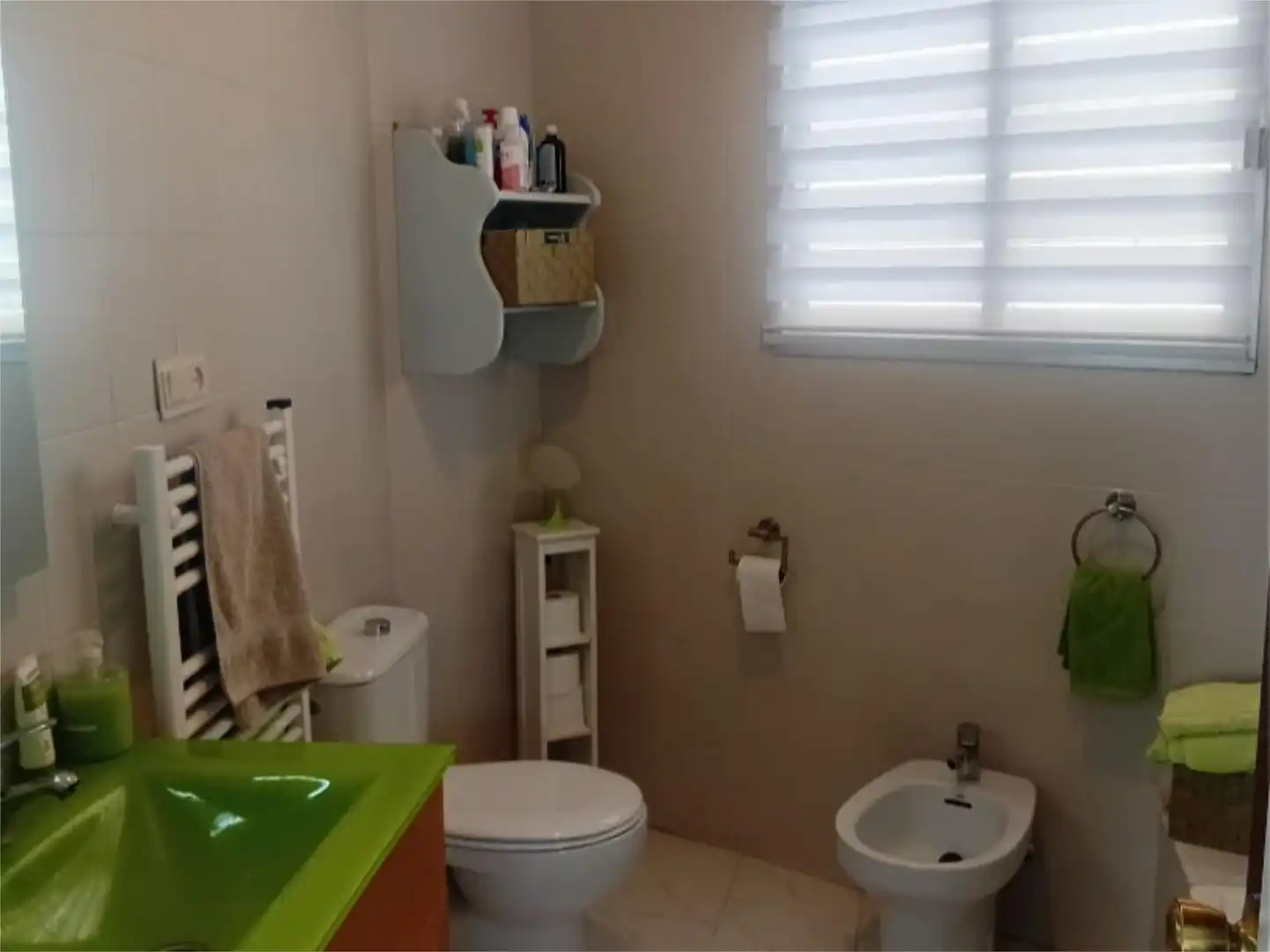Detached homes for sale in Calle Barrionuevo, 6, Fuente-Tójar Bathroom of Detached homes for sale in Fuente-Tójar with Air Conditioner, Terrace and Storage room