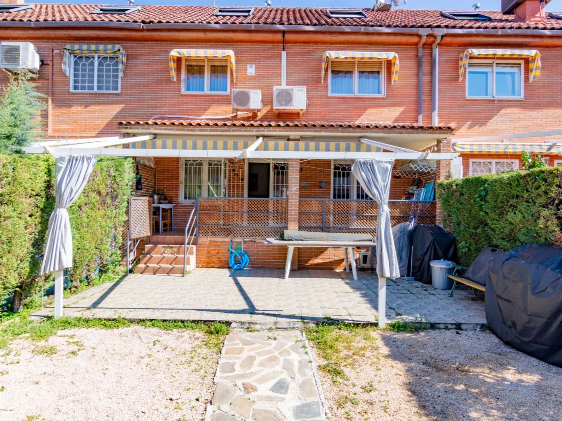 Garden of Houses for sale in Alcalá de Henares  with Air Conditioner, Terrace and Swimming Pool