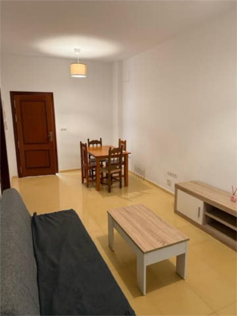 Wohnung zur Miete in Valencina de la Concepción mit Heizung, Terrasse und Möbliert