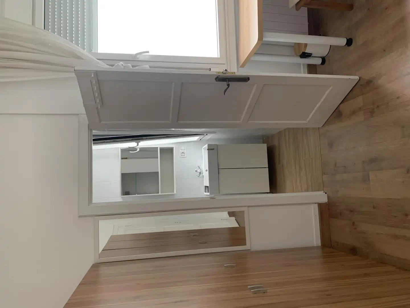 Room in Rúa do Marqués de Valladares, 11, Centro - Areal Flat for share in Vigo with Heating and Furnished
