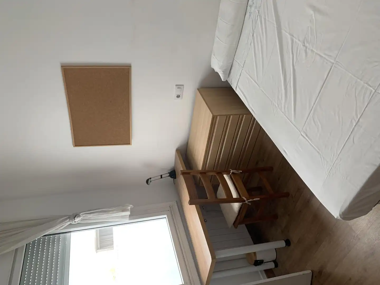 Room in Rúa do Marqués de Valladares, 11, Centro - Areal Bedroom of Flat for share in Vigo with Heating and Furnished