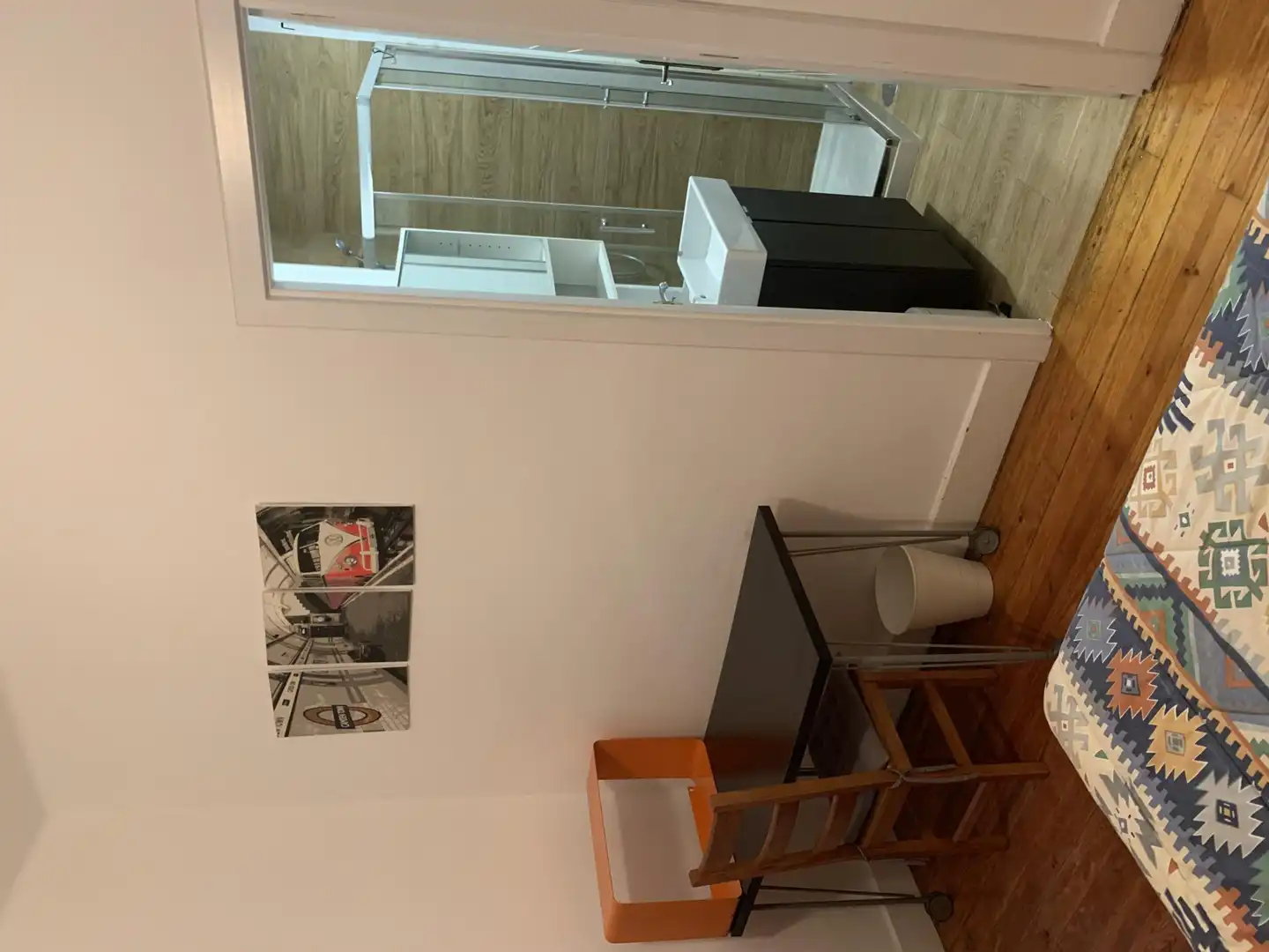 Room in Rúa do Marqués de Valladares, 11, Centro - Areal Flat for share in Vigo with Heating and Furnished