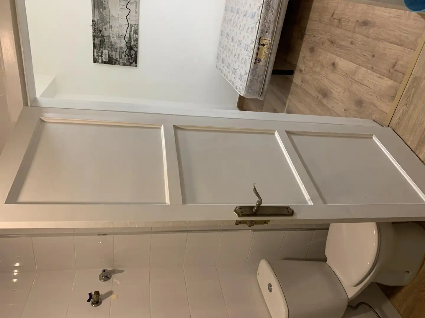 Room in Rúa do Marqués de Valladares, 11, Centro - Areal Bathroom of Flat for share in Vigo with Heating and Furnished