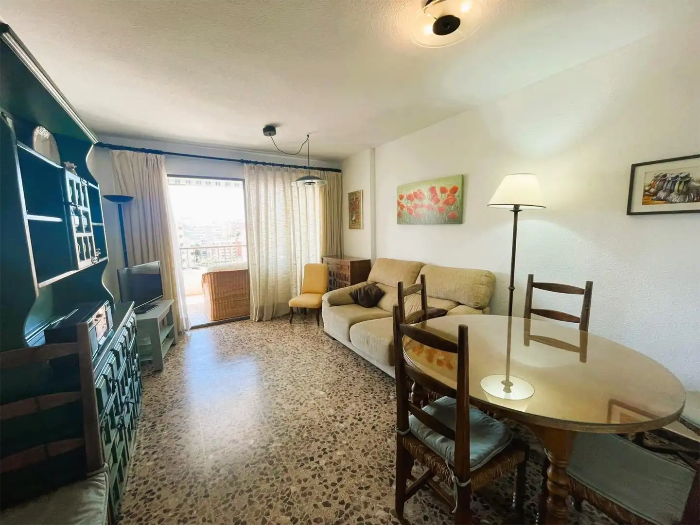 Wohnzimmer von Wohnung zur Miete in Alicante / Alacant mit Klimaanlage, Heizung und Privatgarten