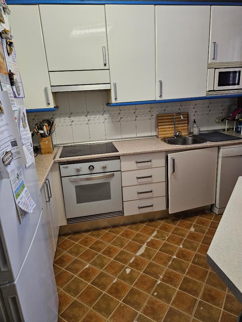 Pis en venda a Calle Camino de Humanes, 29, Sur - PAU 4 Cuina de Pis en venda en Móstoles amb Aire condicionat, Calefacció i Parquet