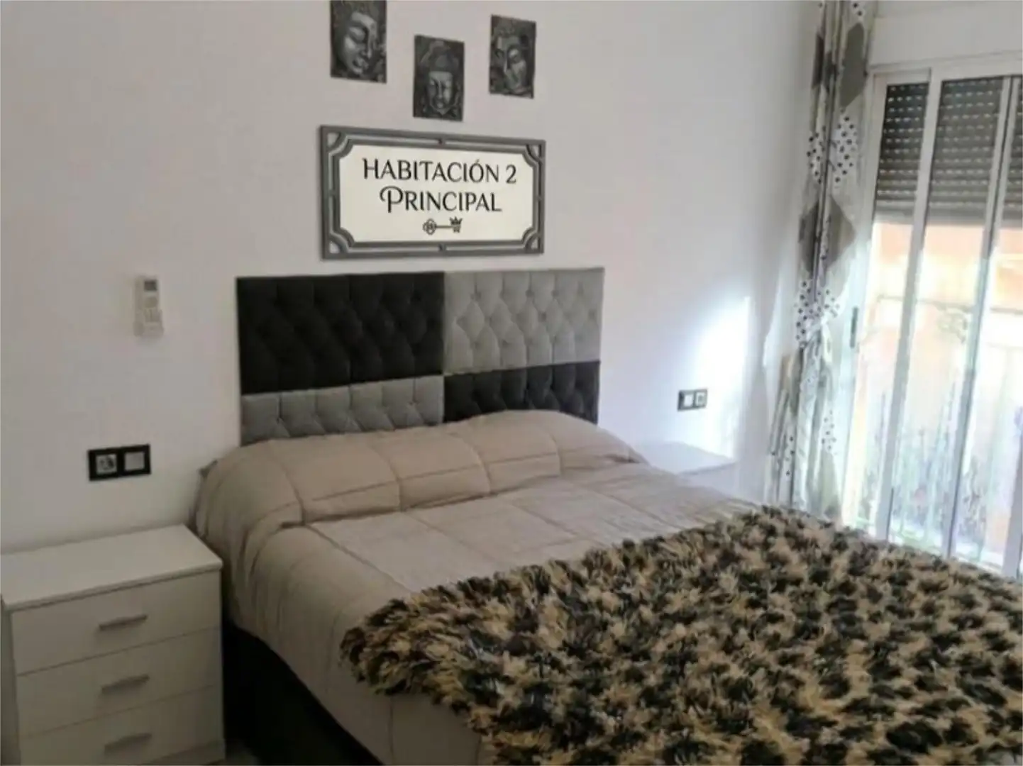Habitación de Dúplex en venta en Torrevieja con Aire acondicionado, Terraza y Piscina