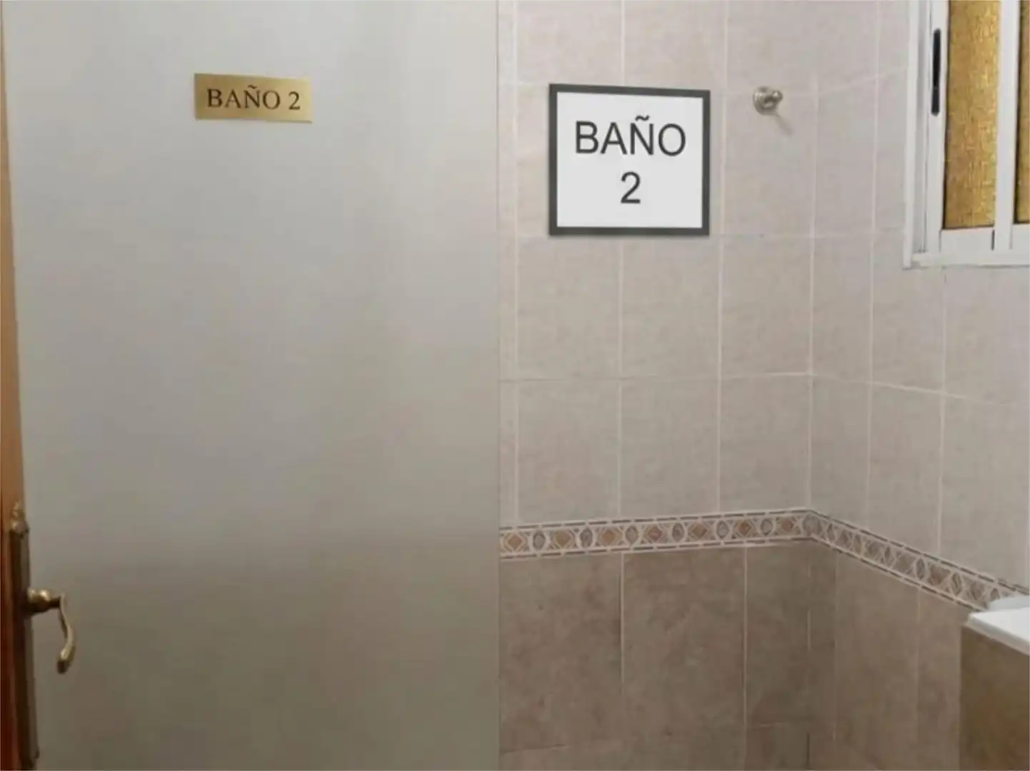 Baño de Dúplex en venta en Torrevieja con Aire acondicionado, Terraza y Piscina