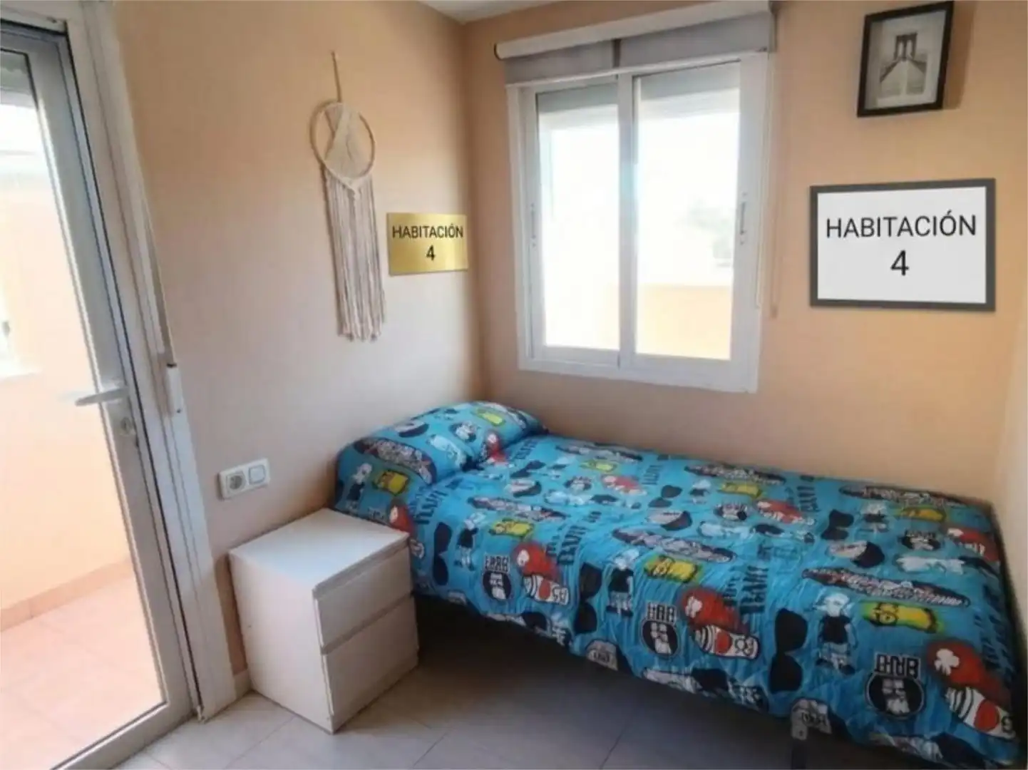 Habitación de Dúplex en venta en Torrevieja con Aire acondicionado, Terraza y Piscina