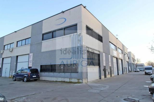 Local comercial en Alquiler en Calle Juan Huarte de San Juan, 15 en La Garena