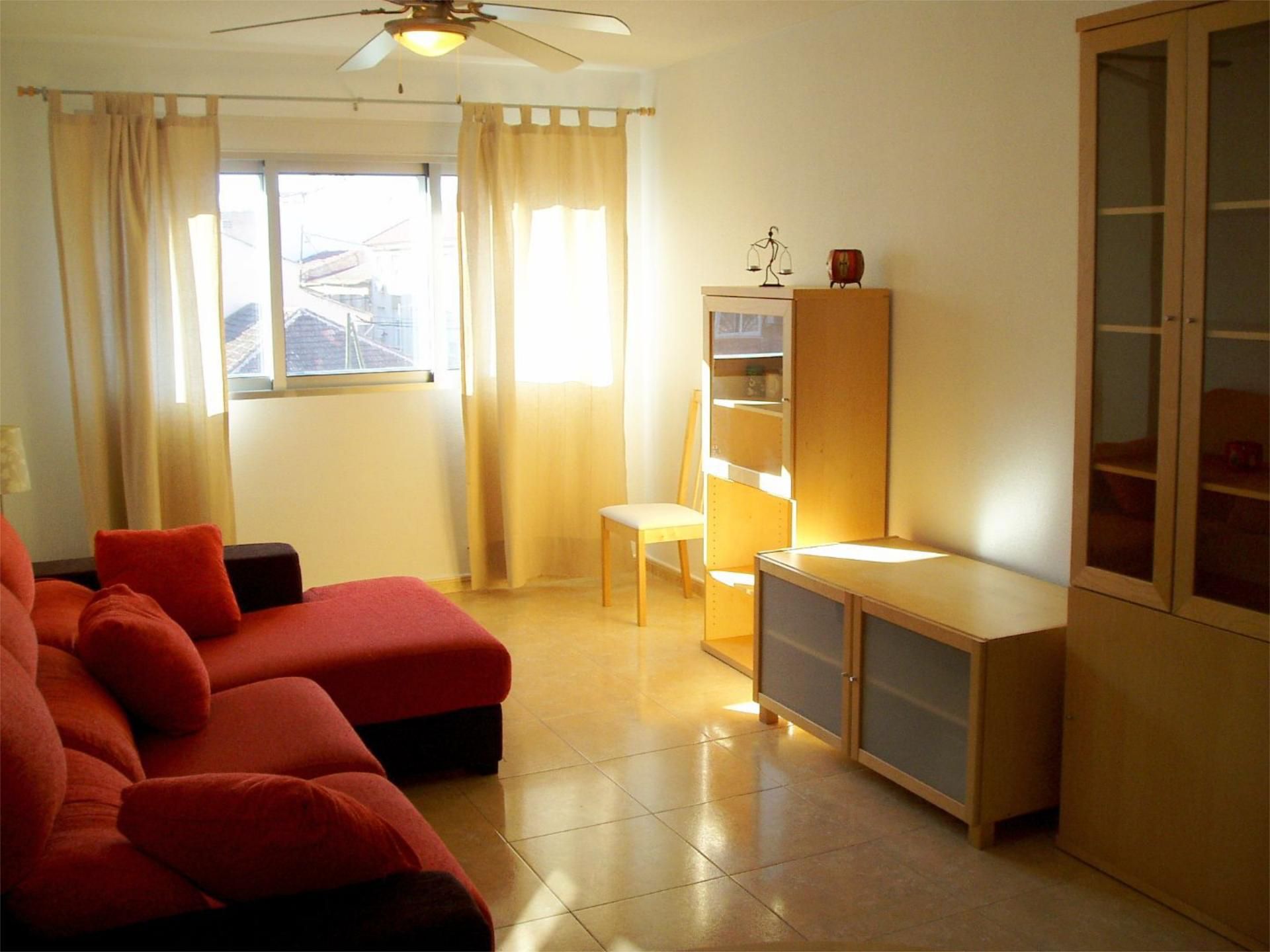 Living room of Flat for rent in  Murcia Capital  with Air Conditioner, Heating and Storage room