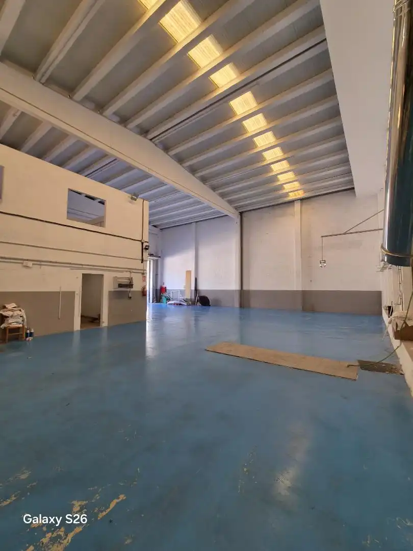 Commercial properties for rent in Carrer de la Tramuntana, 10, Alcover Commercial properties for rent in Alcover with Air Conditioner