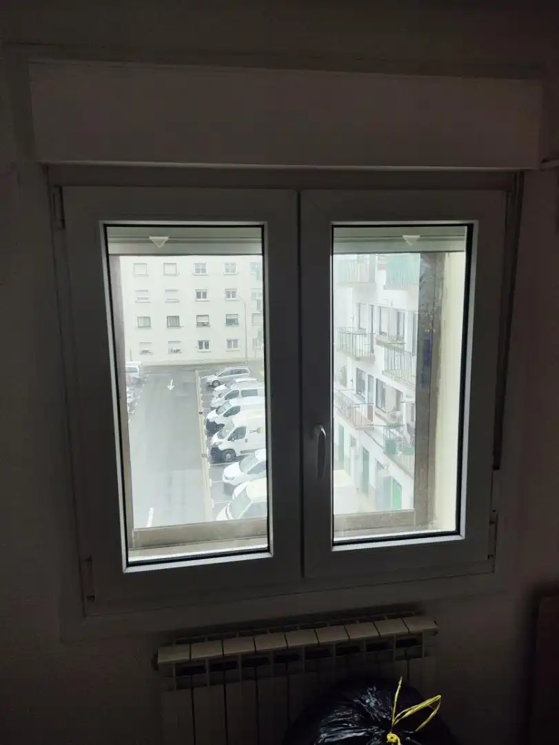 Piso en venta en Plaza Tomás Zumalacárregui, 6, Altsasu / Alsasua Habitación de Piso en venta en Altsasu / Alsasua