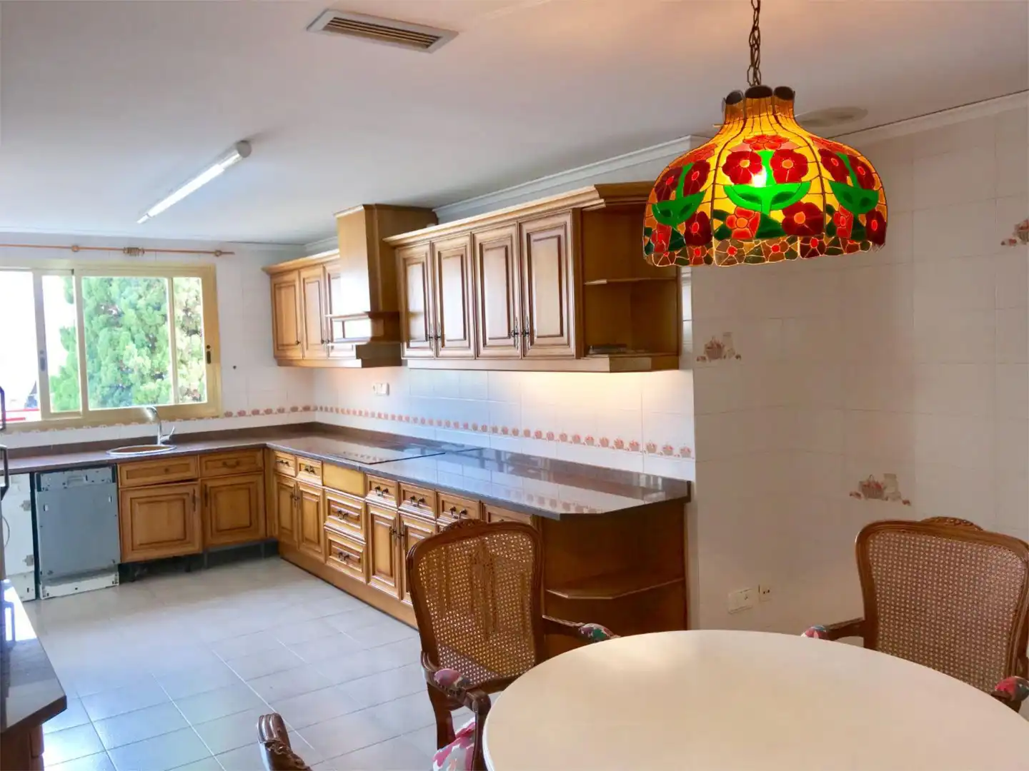 Wohnung zur Miete in Passeig de les Germanies, 17, Centro Histórico Küche von Wohnung zur Miete in Gandia mit Klimaanlage, Heizung und Möbliert