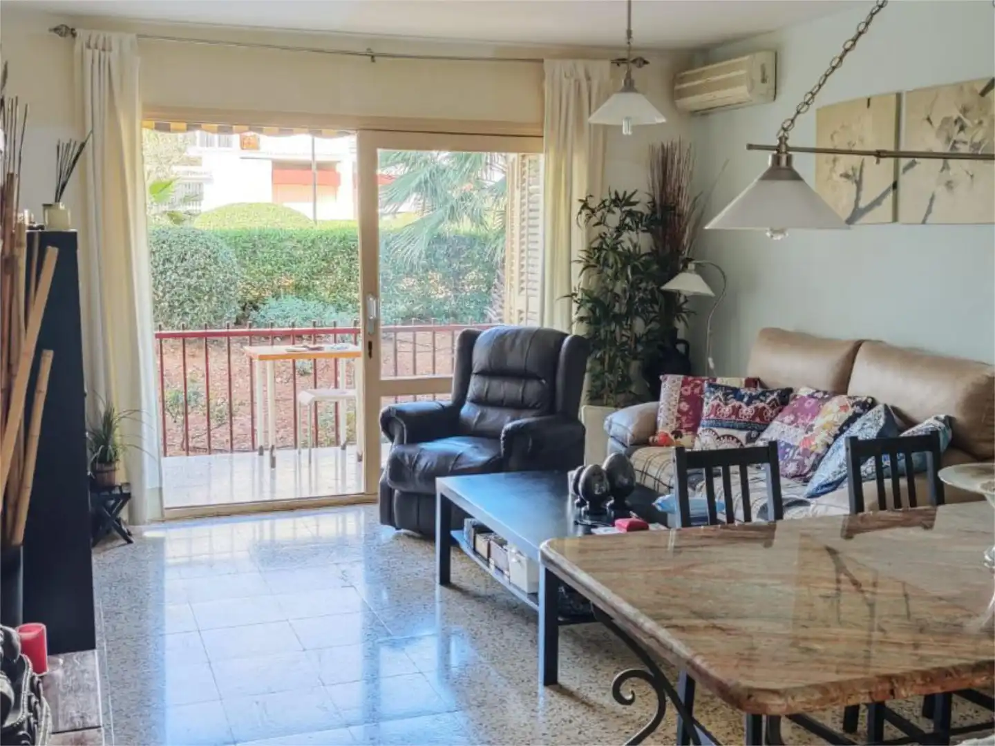 Wohnung zum Verkauf in Carrer Ciutat Jardí, 3, Puig d'en Valls Außenansicht von Wohnung zum Verkauf in Santa Eulària des Riu mit Klimaanlage, Terrasse und Balkon