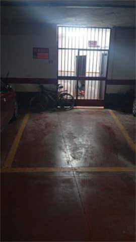 Garaje en Alquiler en Sector Sur  - La Palmera - Reina Mercedes