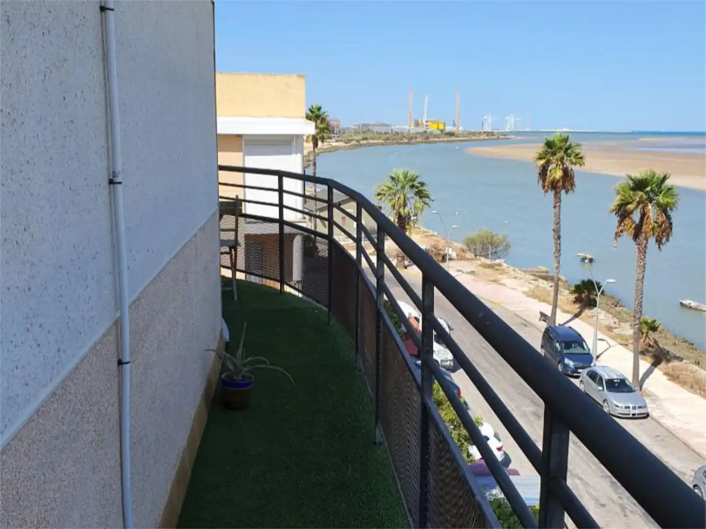 Wohnung zum Verkauf in Calle Brasil, 23, Barriada Río San Pedro Terrasse von Wohnung zum Verkauf in Puerto Real mit Klimaanlage, Heizung und Parkett