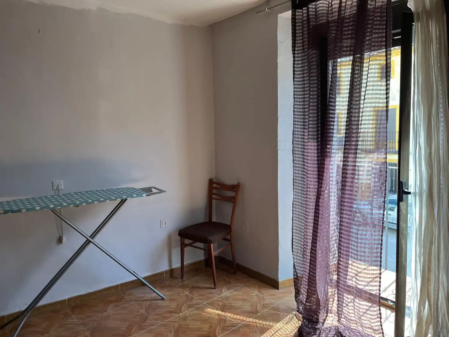 Casa adosada en venta en Calle Dolores Escobedo, 67, Martos Habitación de Casa adosada en venta en Martos con Terraza, Piscina y Amueblado