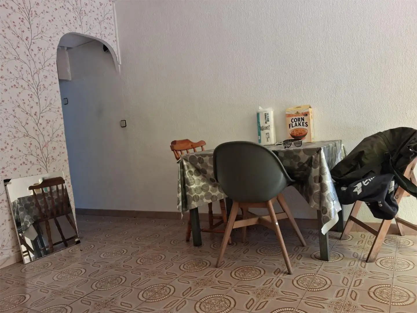 Comedor de Casa adosada para compartir en Barcelona con Terraza y Amueblado