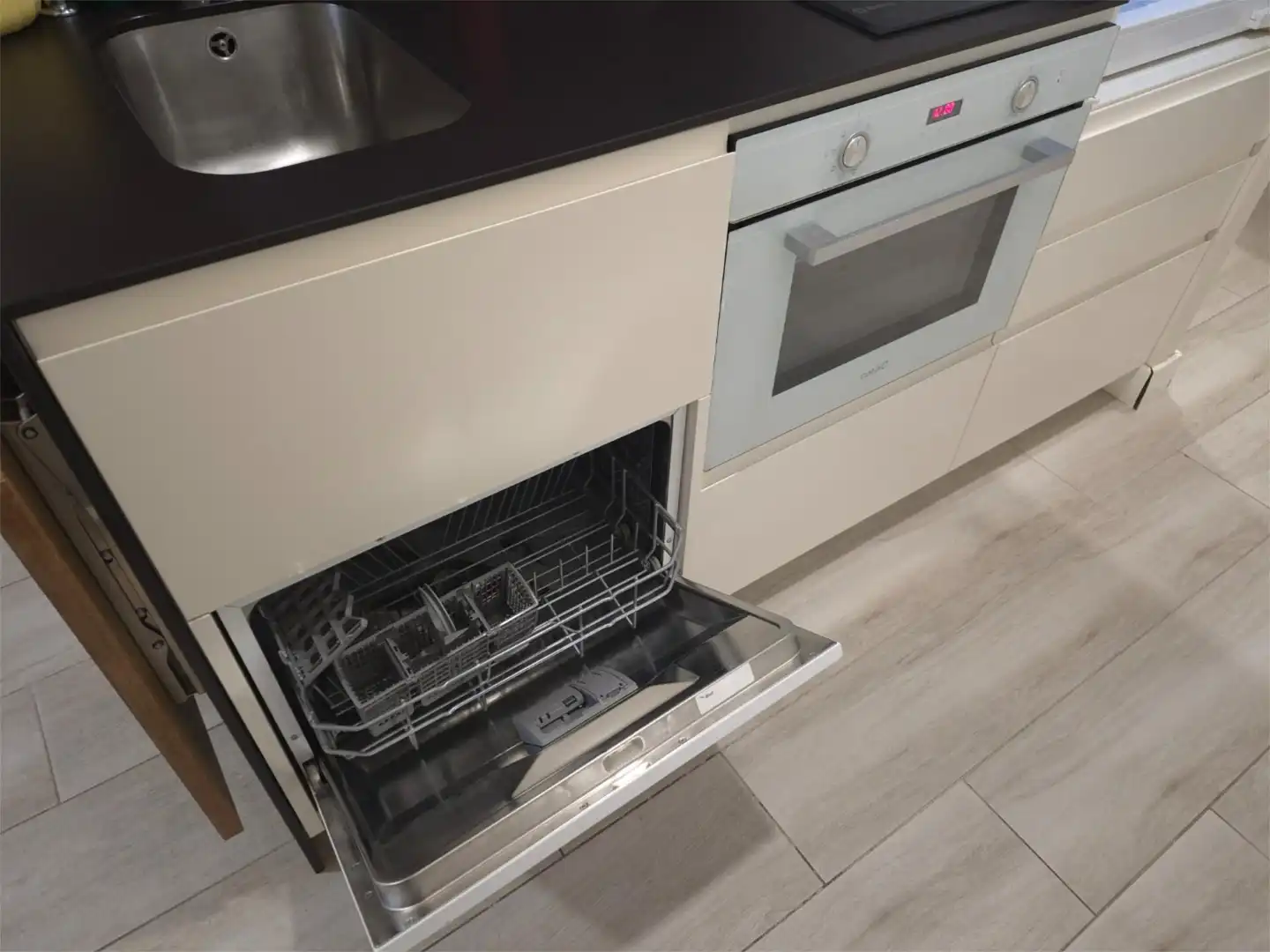 Apartament de lloguer a Rúa de García Barbón, 48, Centro - Areal Cuina de Apartament de lloguer en Vigo amb Calefacció, Parquet i Moblat