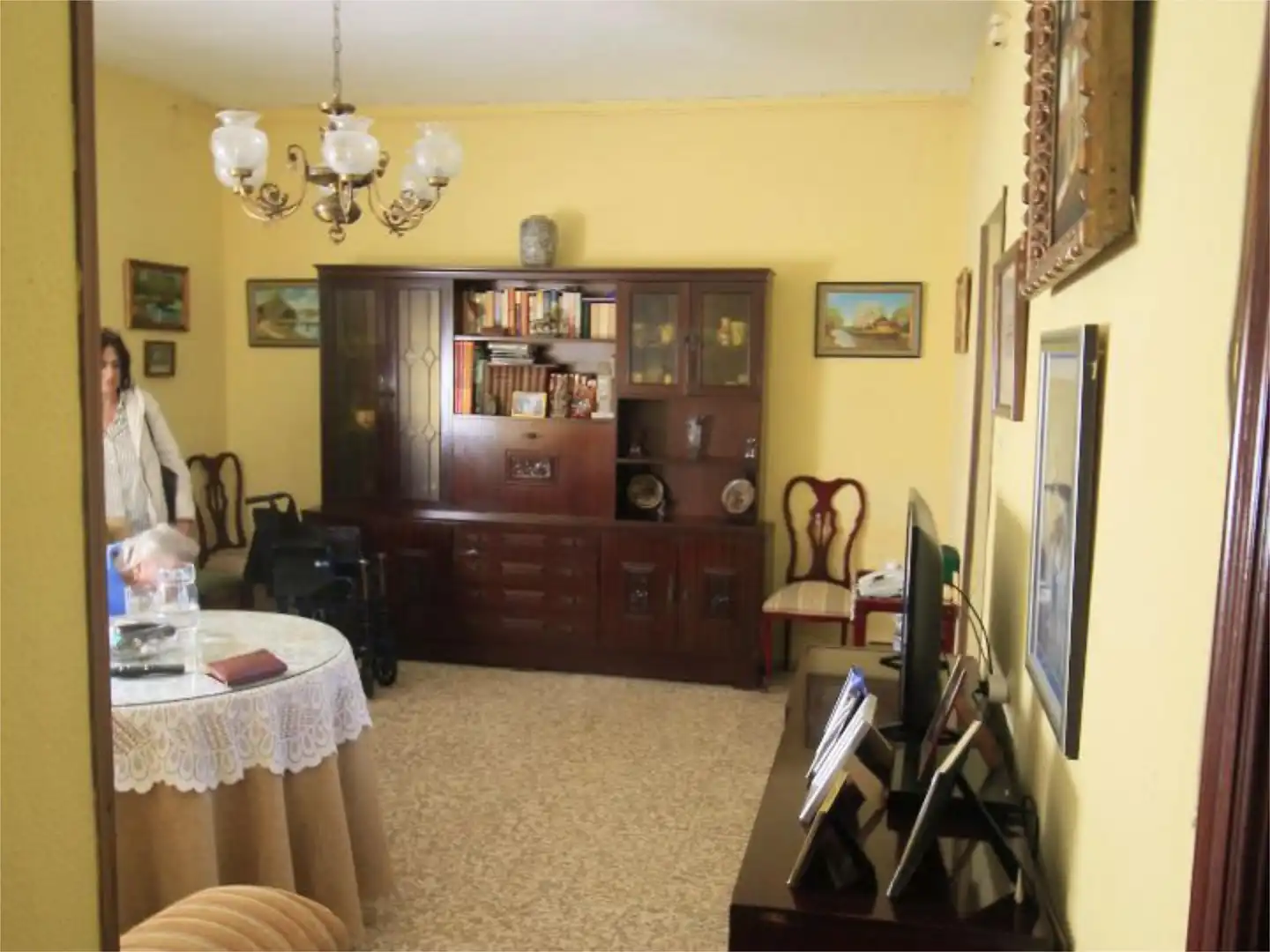 Casa adosada en venta en Castilleja de la Cuesta Comedor de Casa adosada en venta en Castilleja de la Cuesta con Aire acondicionado