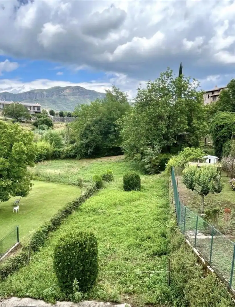 Finca rústica en venta en Carrer del Pont, 17, Santa Pau Finca rústica en venta en Santa Pau con Aire acondicionado, Calefacción y Jardín privado