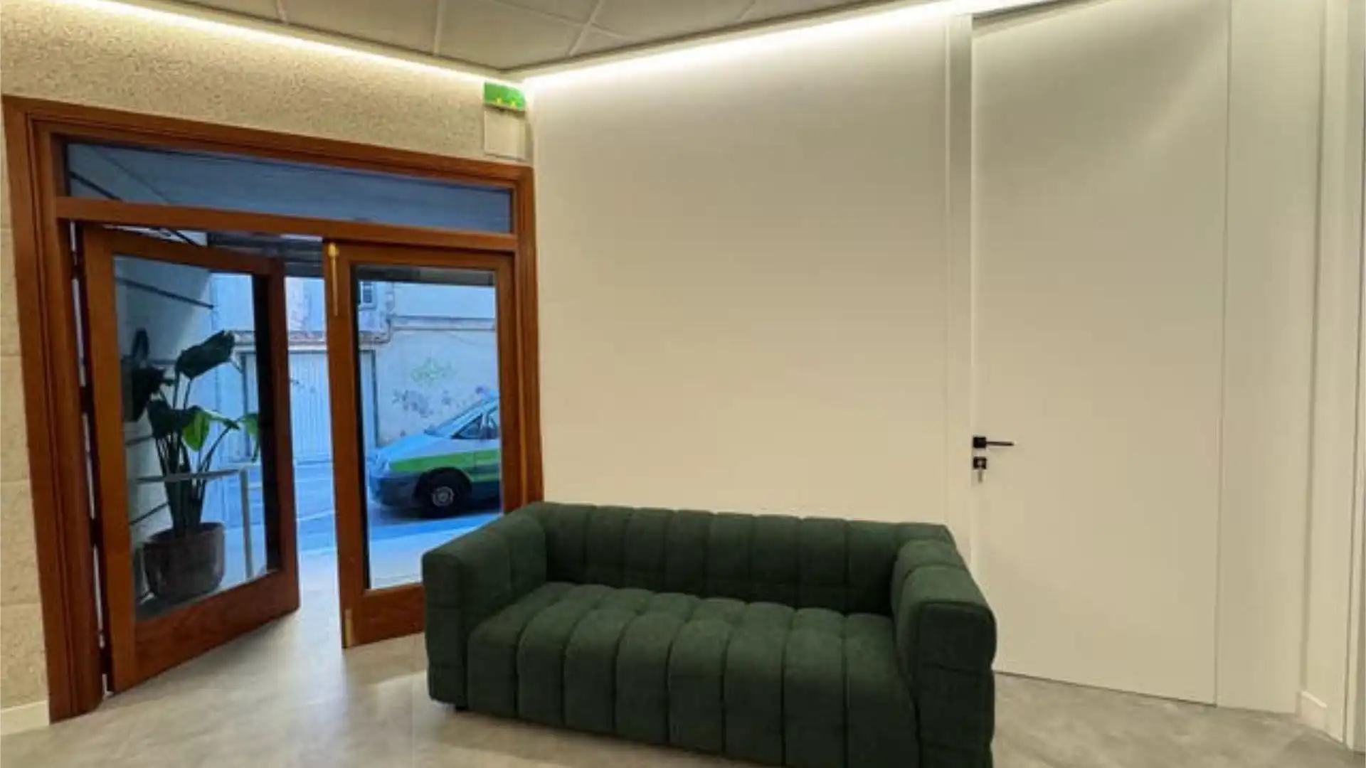 Oficina de alquiler en Dénia con Aire acondicionado