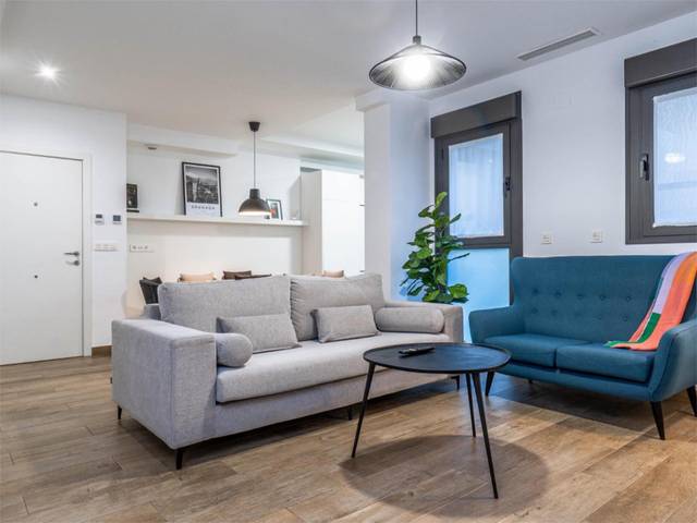 Piso en Alquiler en Calle José Luis Pérez Pujadas, 37 en Parque Lagos