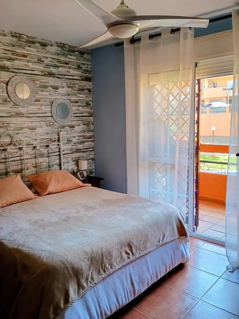 Schlafzimmer von Einfamilien-Reihenhaus zum Verkauf in Rincón de la Victoria mit Heizung, Privatgarten und Parkett