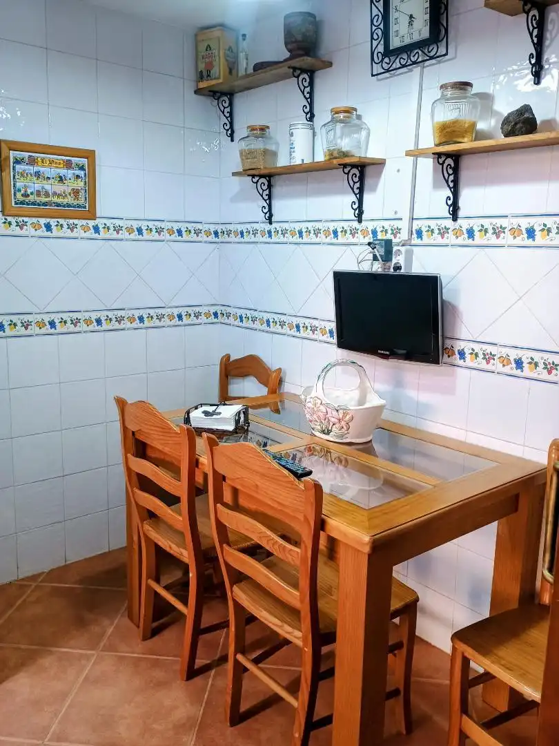 Küche von Einfamilien-Reihenhaus zum Verkauf in Rincón de la Victoria mit Heizung, Privatgarten und Parkett