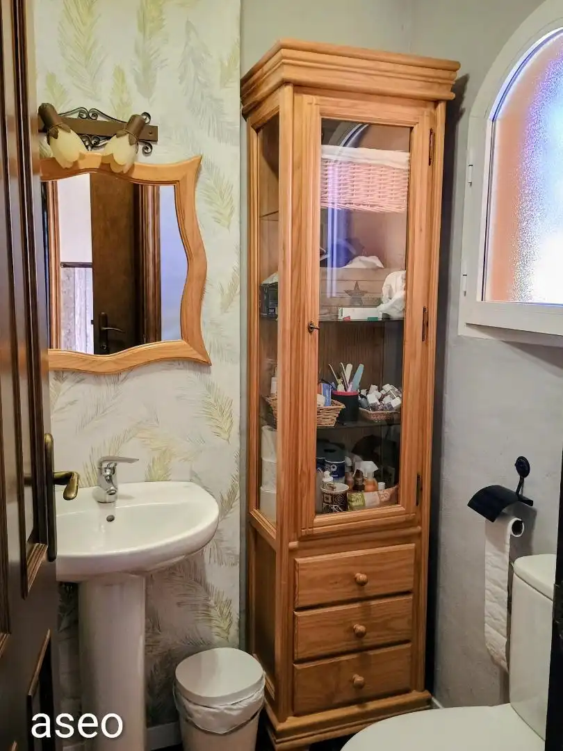 Badezimmer von Einfamilien-Reihenhaus zum Verkauf in Rincón de la Victoria mit Heizung, Privatgarten und Parkett