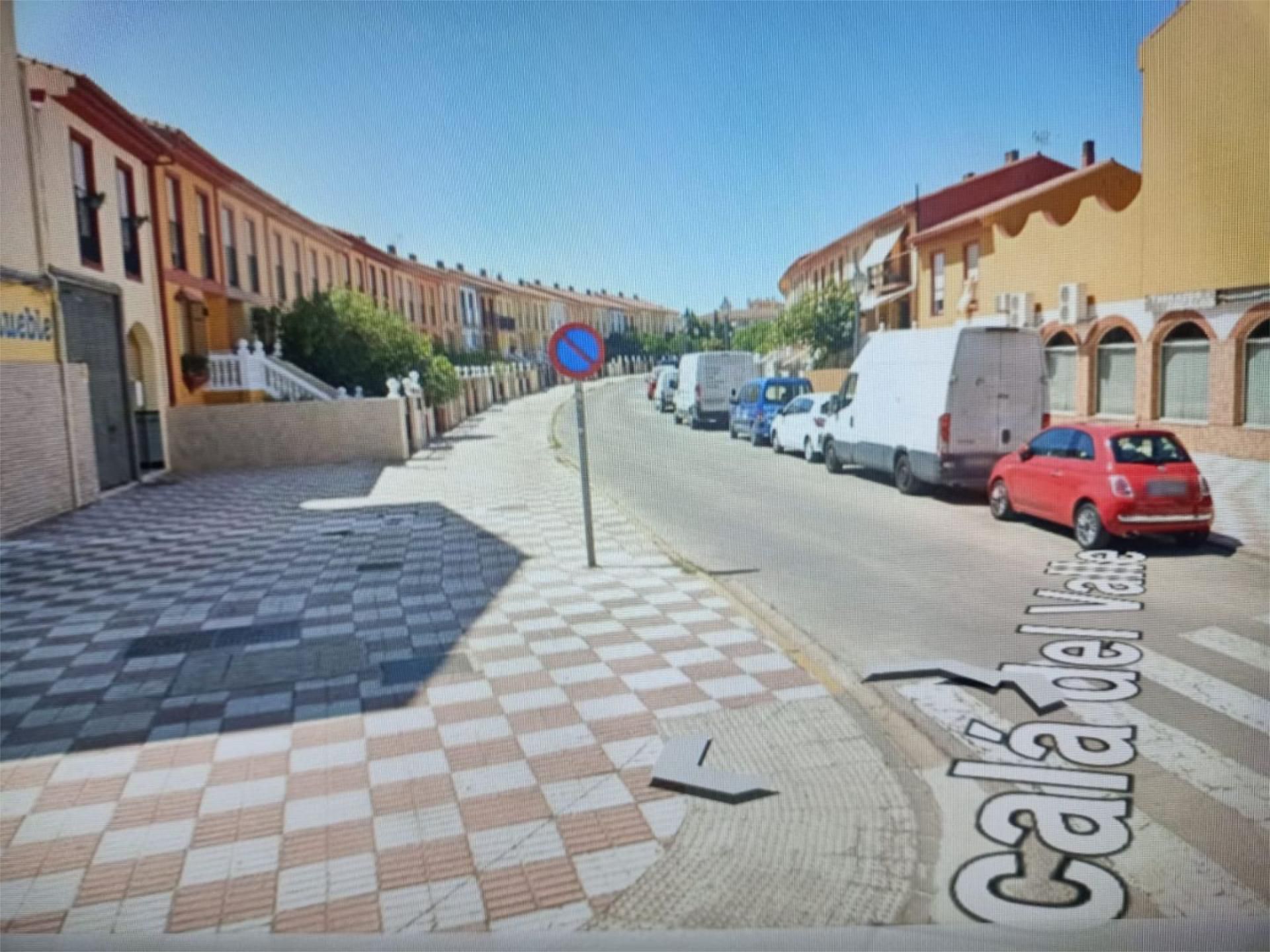 Exterior view of Single-family semi-detached for sale in Ronda  with Air Conditioner, Terrace and Balcony