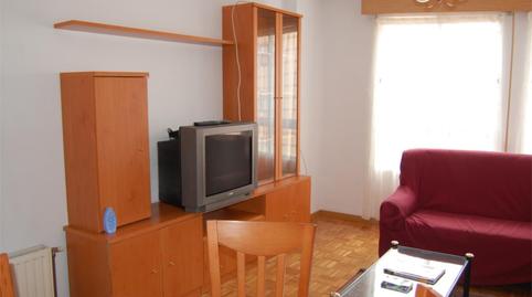 Photo 3 of Flat for rent in Calle Rosa Chacel, 10, Villimar - V1 - V2 - S3 - S4 - San Cristobal, Burgos Capital