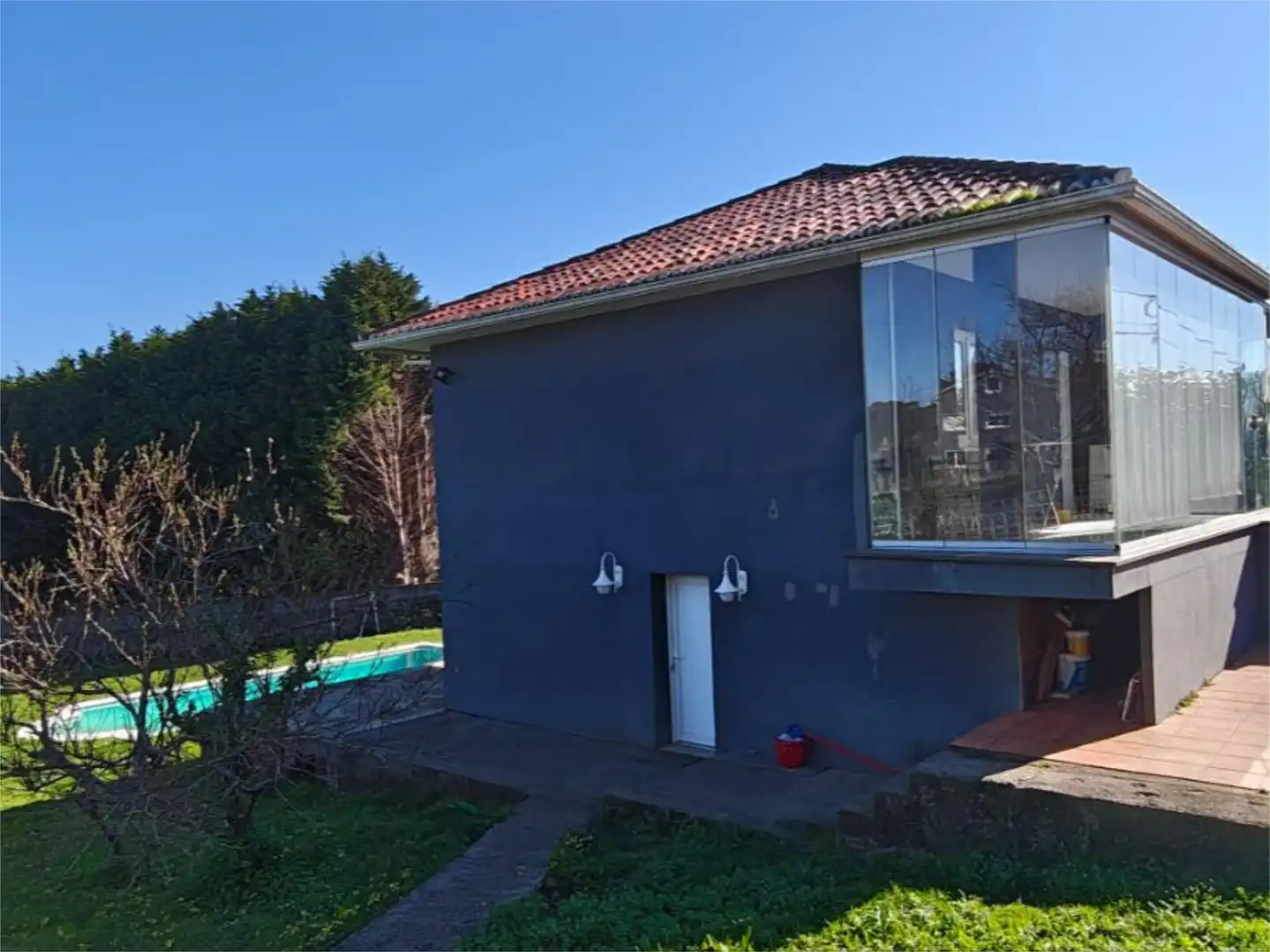 Vista exterior de Casa o chalet en venta en Boiro con Calefacción, Parquet y Terraza