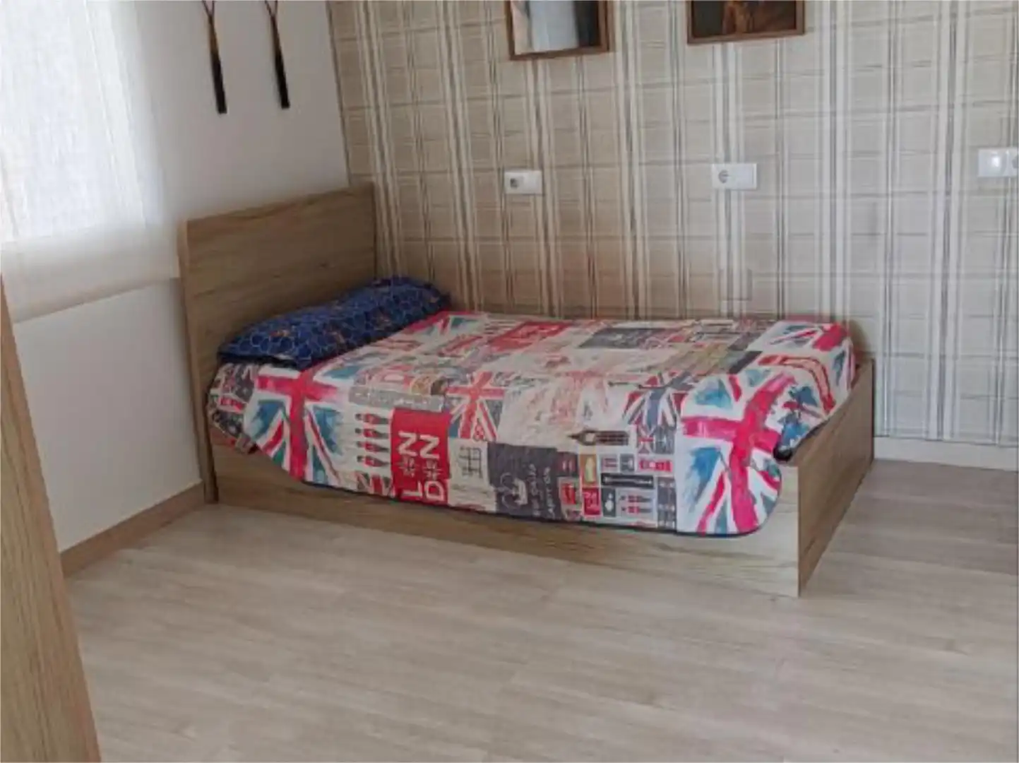 Habitación de Casa o chalet en venta en Boiro con Calefacción, Parquet y Terraza
