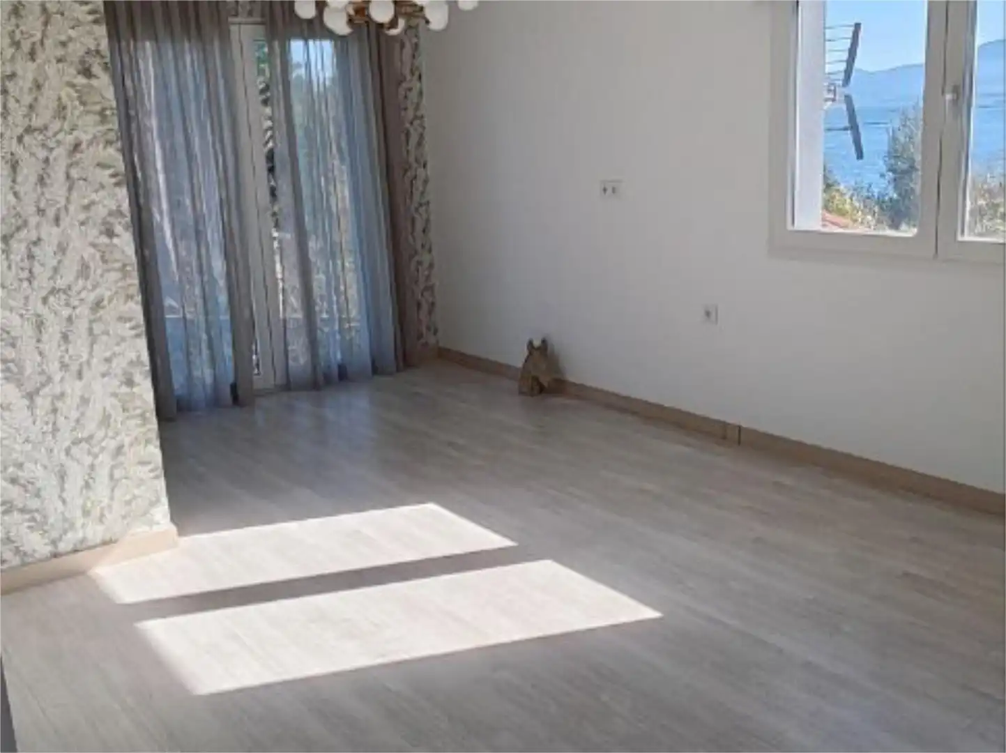 Habitación de Casa o chalet en venta en Boiro con Calefacción, Parquet y Terraza