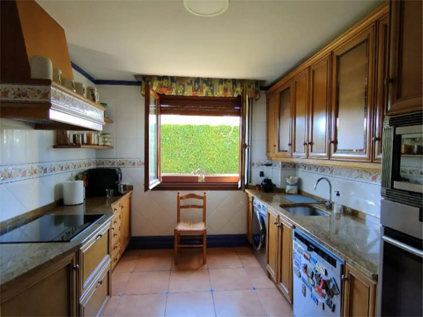 Kitchen of Houses for sale in Condado de Treviño