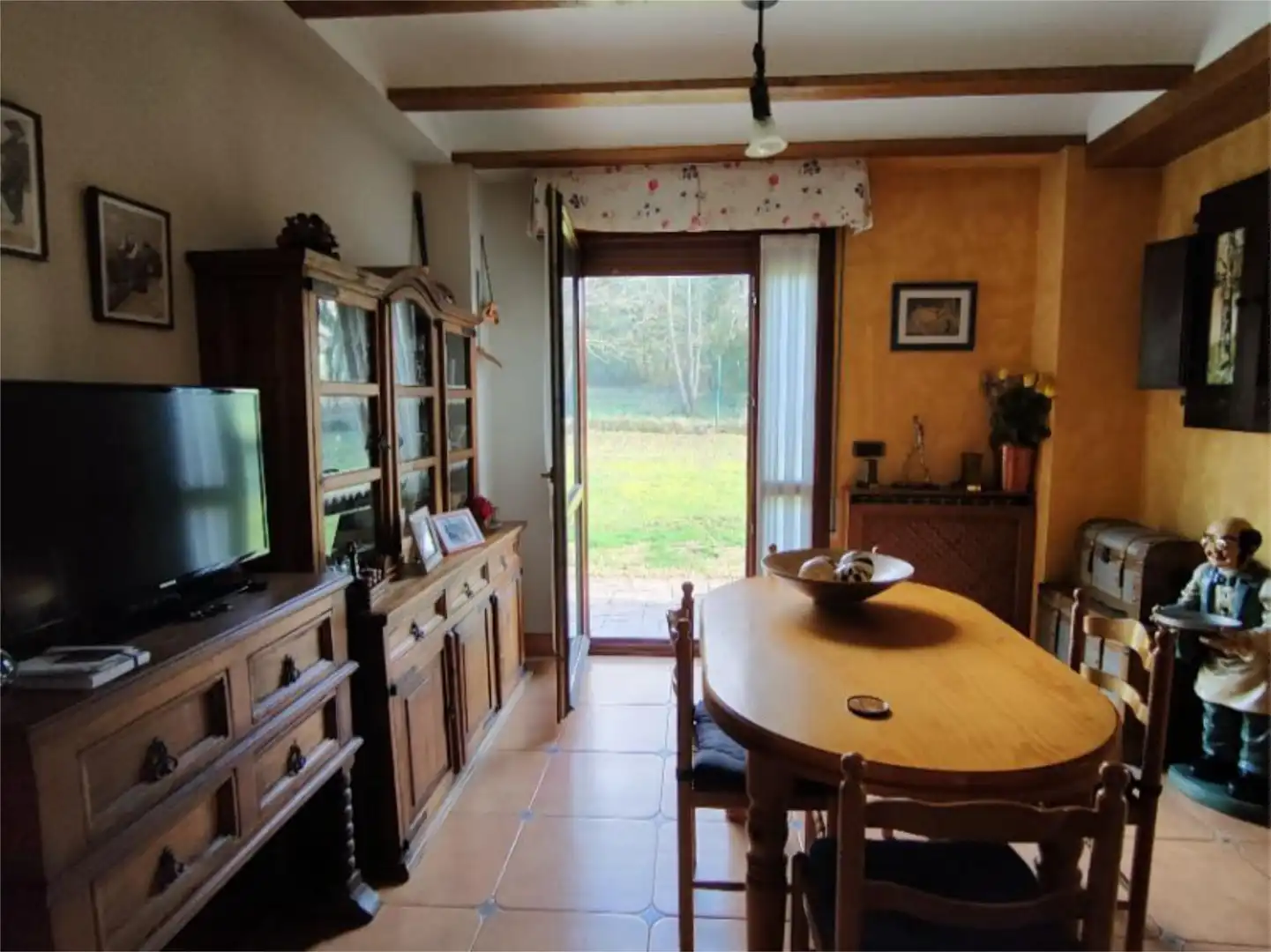 Dining room of Houses for sale in Condado de Treviño